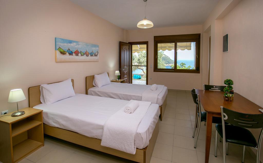 Aphrodite Villas กอยนิรา ภายนอก รูปภาพ